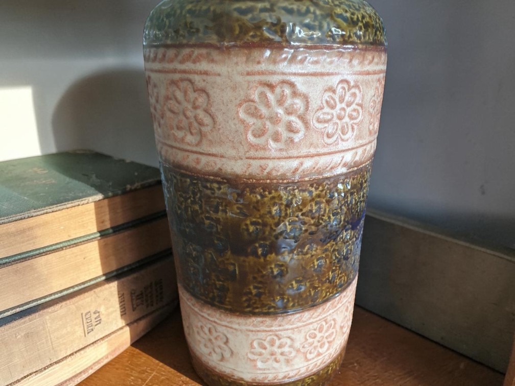 Mid-Century Green & Cream Bay West German Fat Lava Vase - Image 2