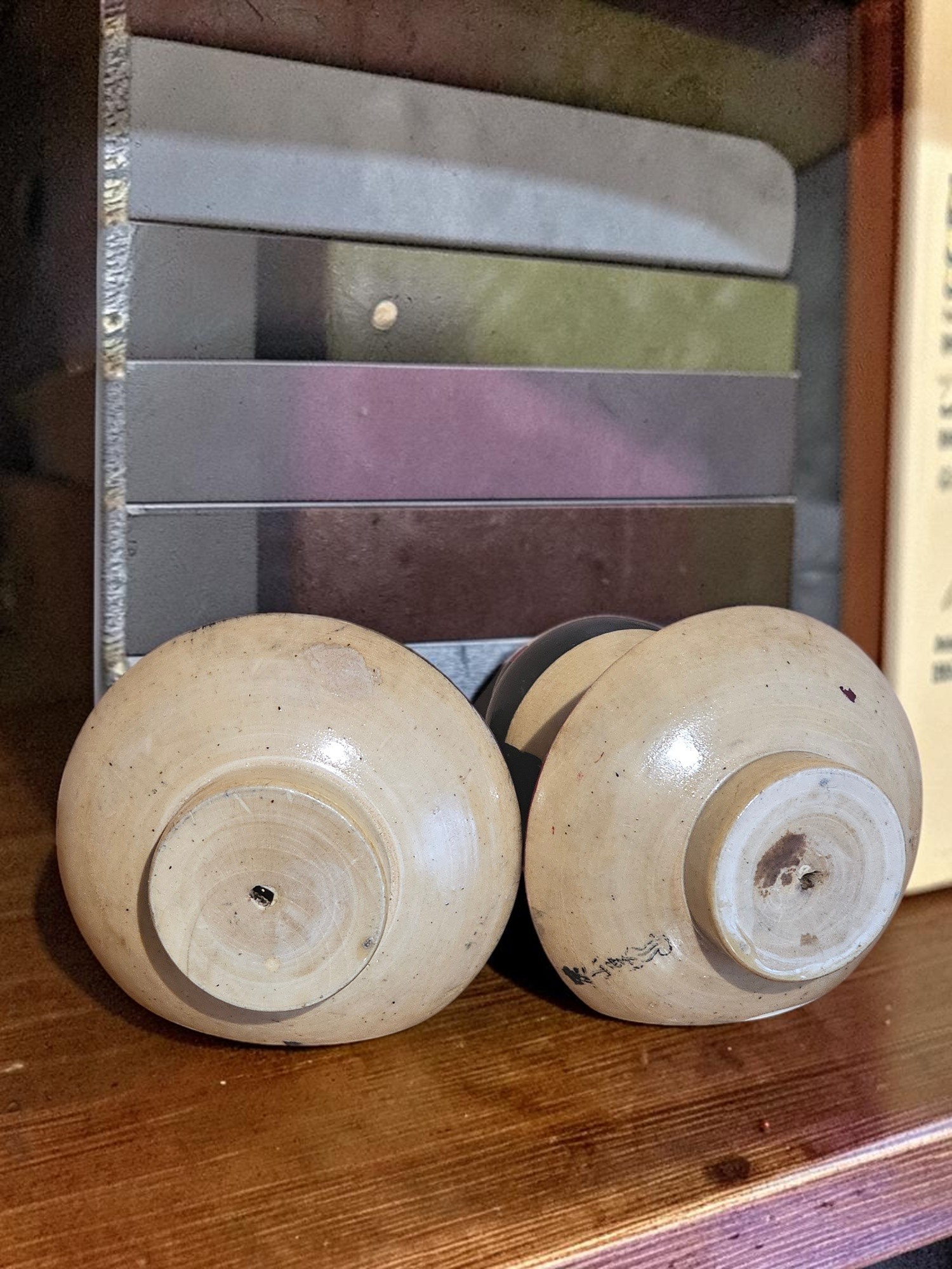 Pair of Japanese Kokeshi Dolls Vintage Signed Unique Body Design Folk Art 9cm - Image 3