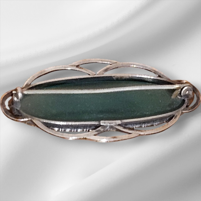 Antique Art Deco Sterling Silver and Jade Style Brooch (1920s-1930s) - Image 2
