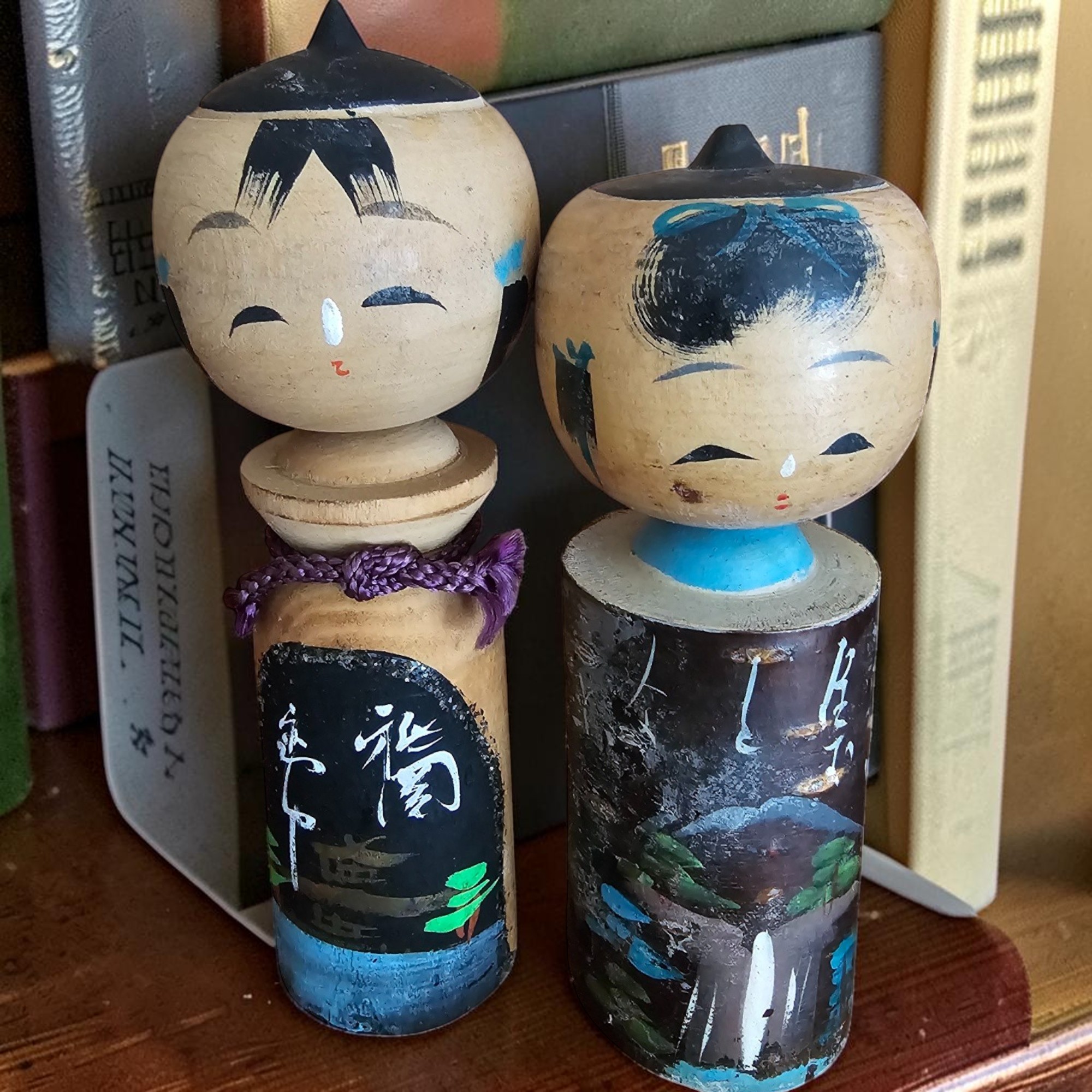 small_kokeshi_pair
