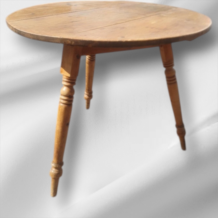 Beautiful 19th Century Antique Pine Cricket Table - Image 2