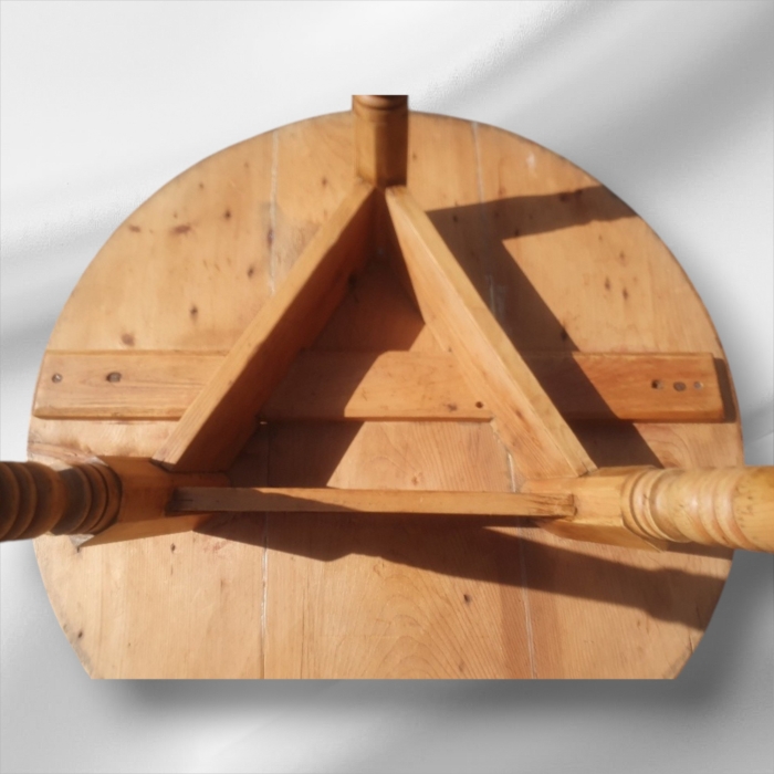 Beautiful 19th Century Antique Pine Cricket Table - Image 6