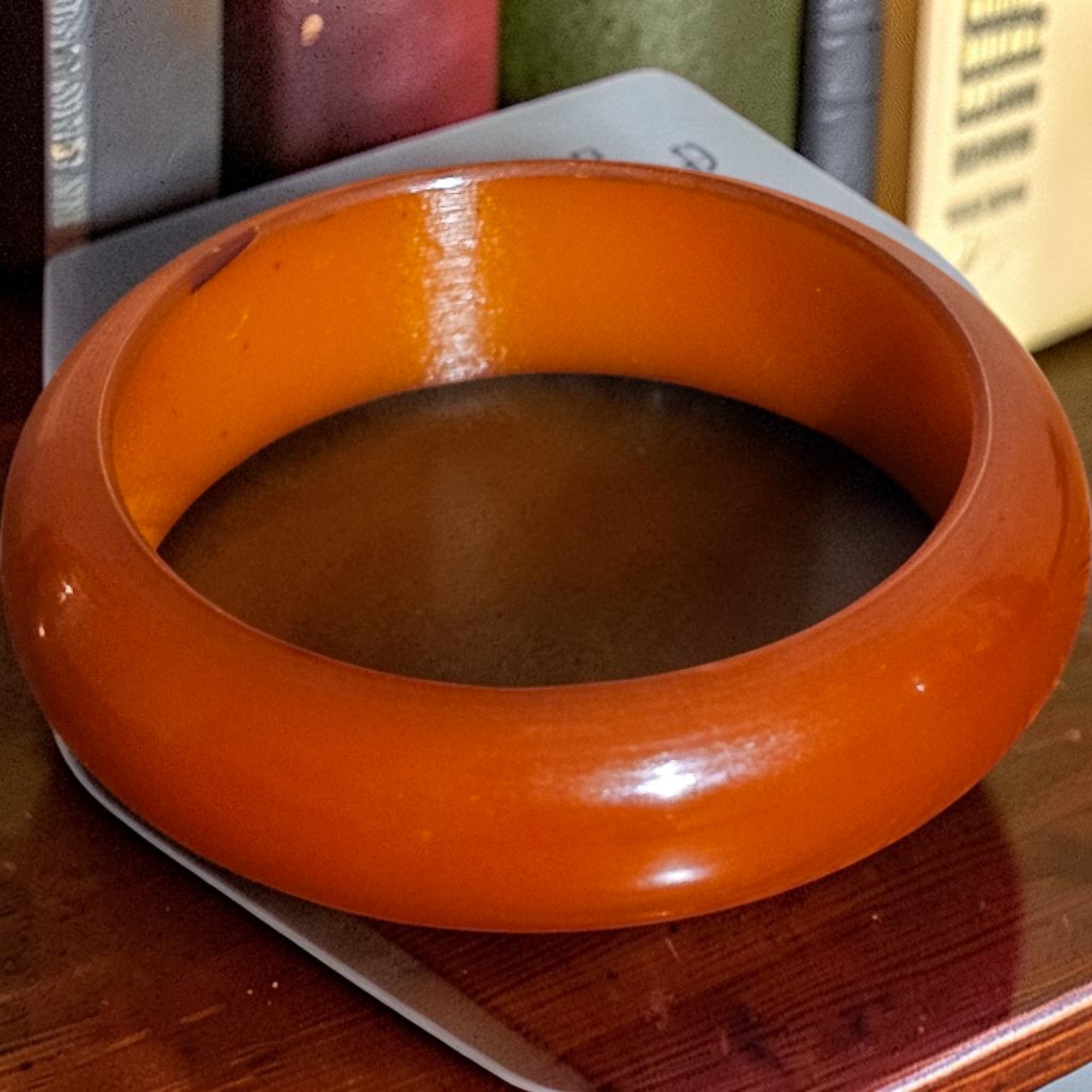Bakelite 1930's Multi-Coloured Catalin Napkin Rings (No Box) - Image 3