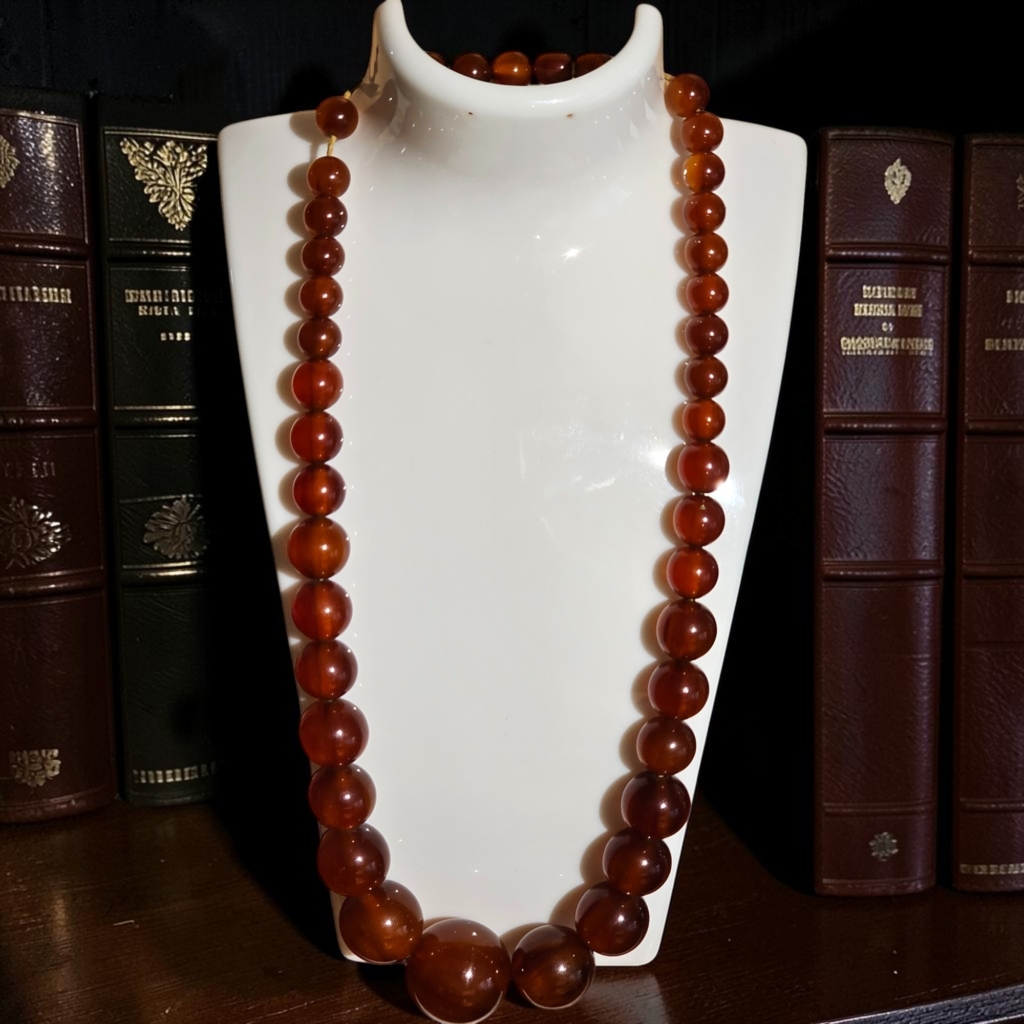 vintage_cherry_red bakelite_jewellery