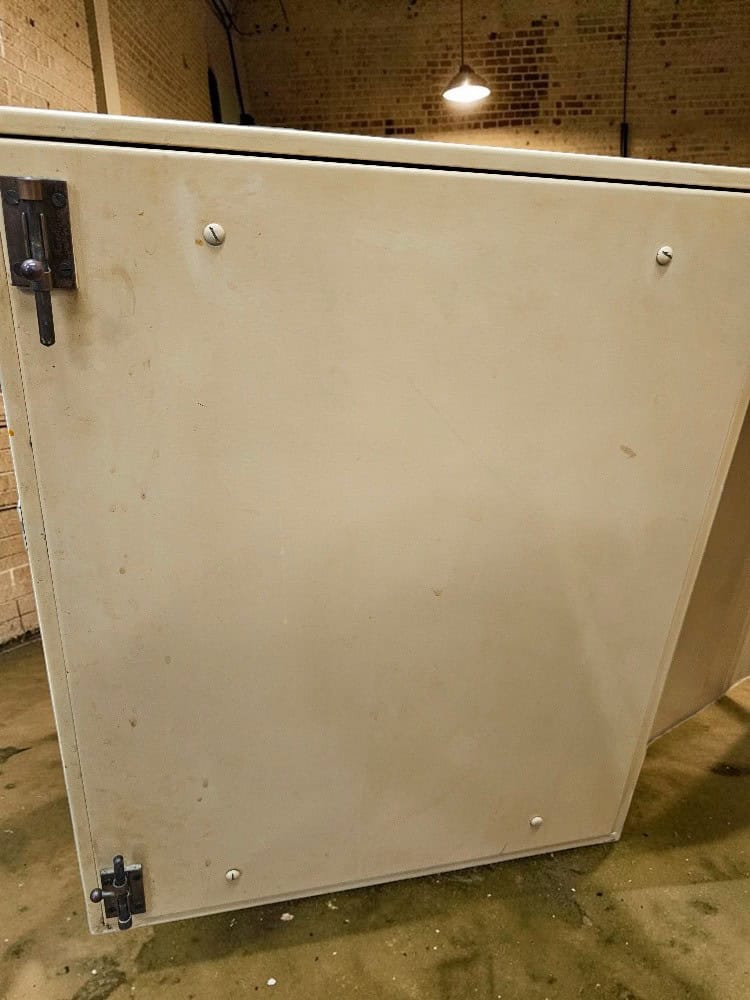 Vintage Industrial Metal Storage Cabinet – 92cm - Image 8